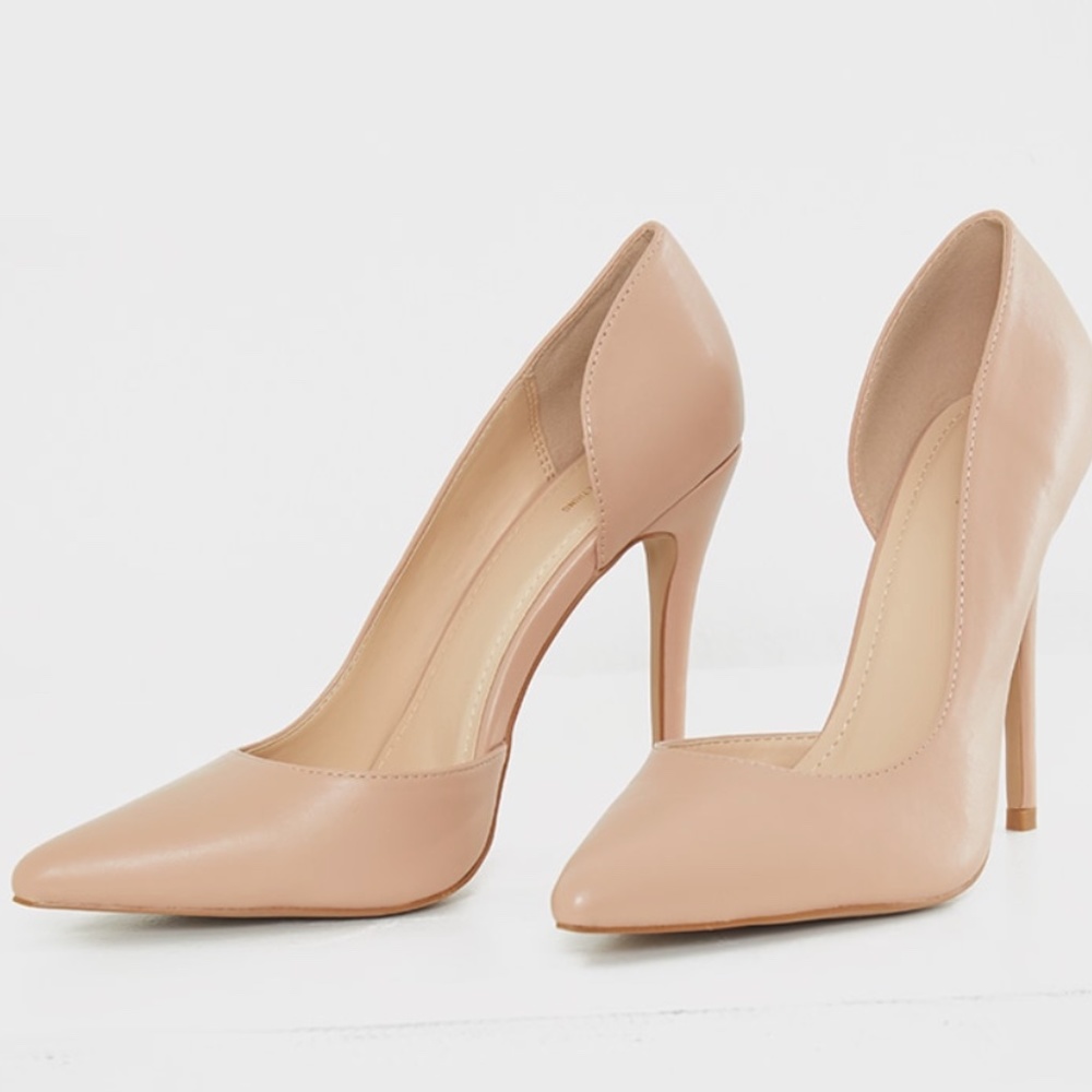 Nude Point Toe Cut Out Side Stiletto